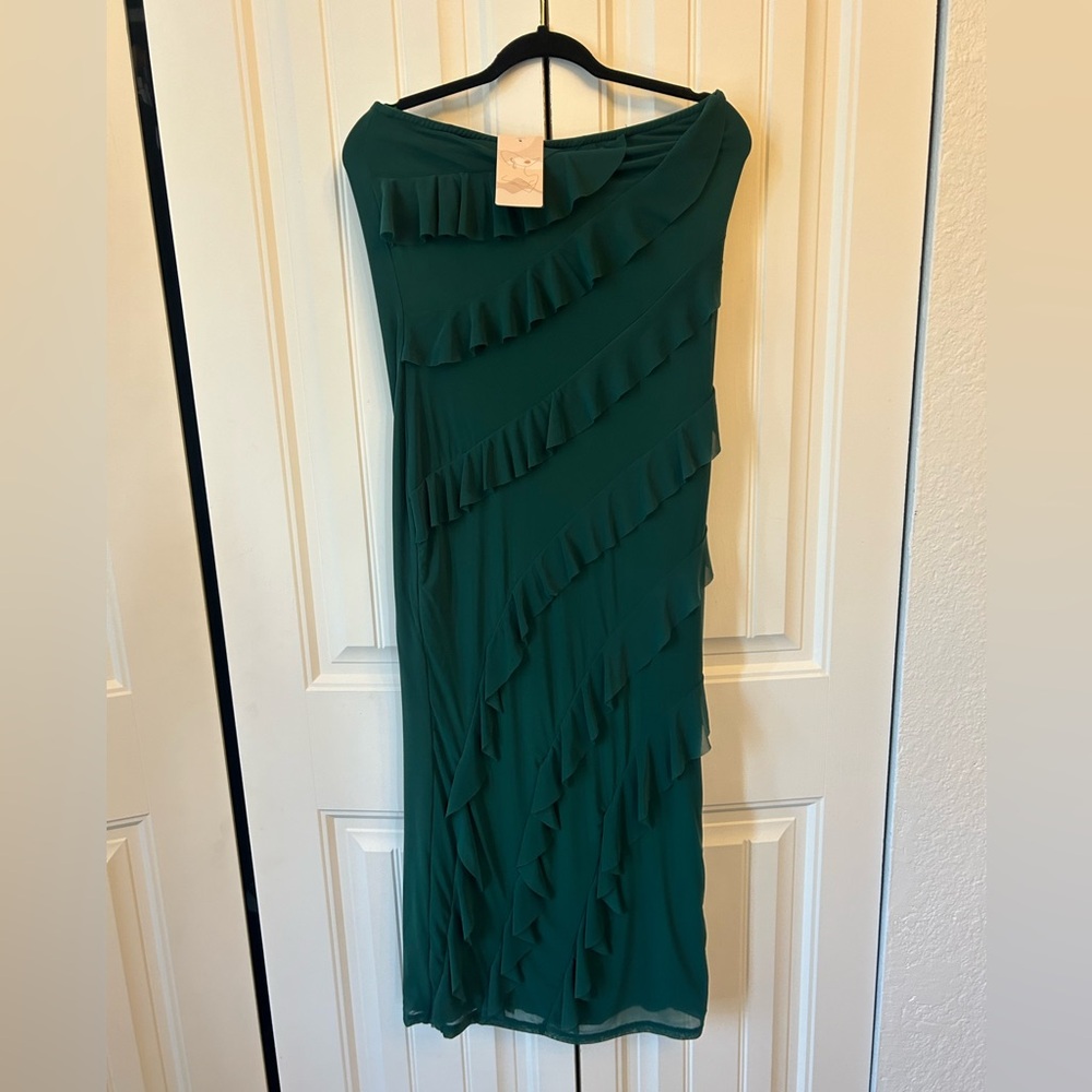Green mesh strapless maxi NWT